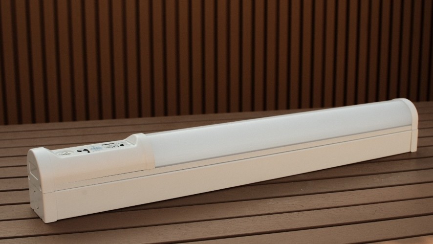 Καινοτόμος και ελκυστικός σχεδιασμός - Fanxstar Bespoke Tiny Batten Light Suits για διάφορα μέρη